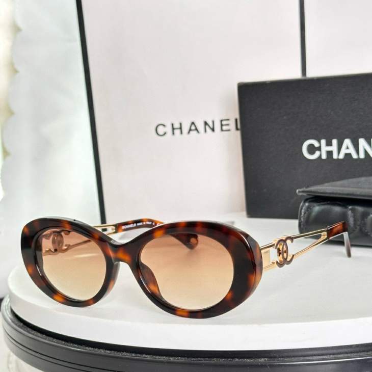 Picture of Chanel Sunglasses _SKUfw77121485fw